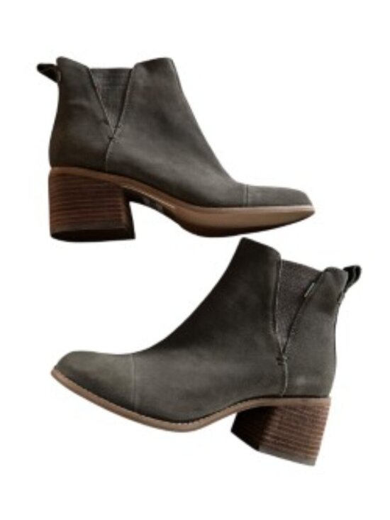 Toms Shoes - TOMS Esme Suede Chelsea Boots in Tarmac Olive 8